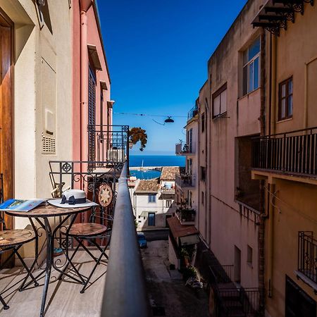 Casa Vacanze Peperoncino Castellammare del Golfo Luaran gambar